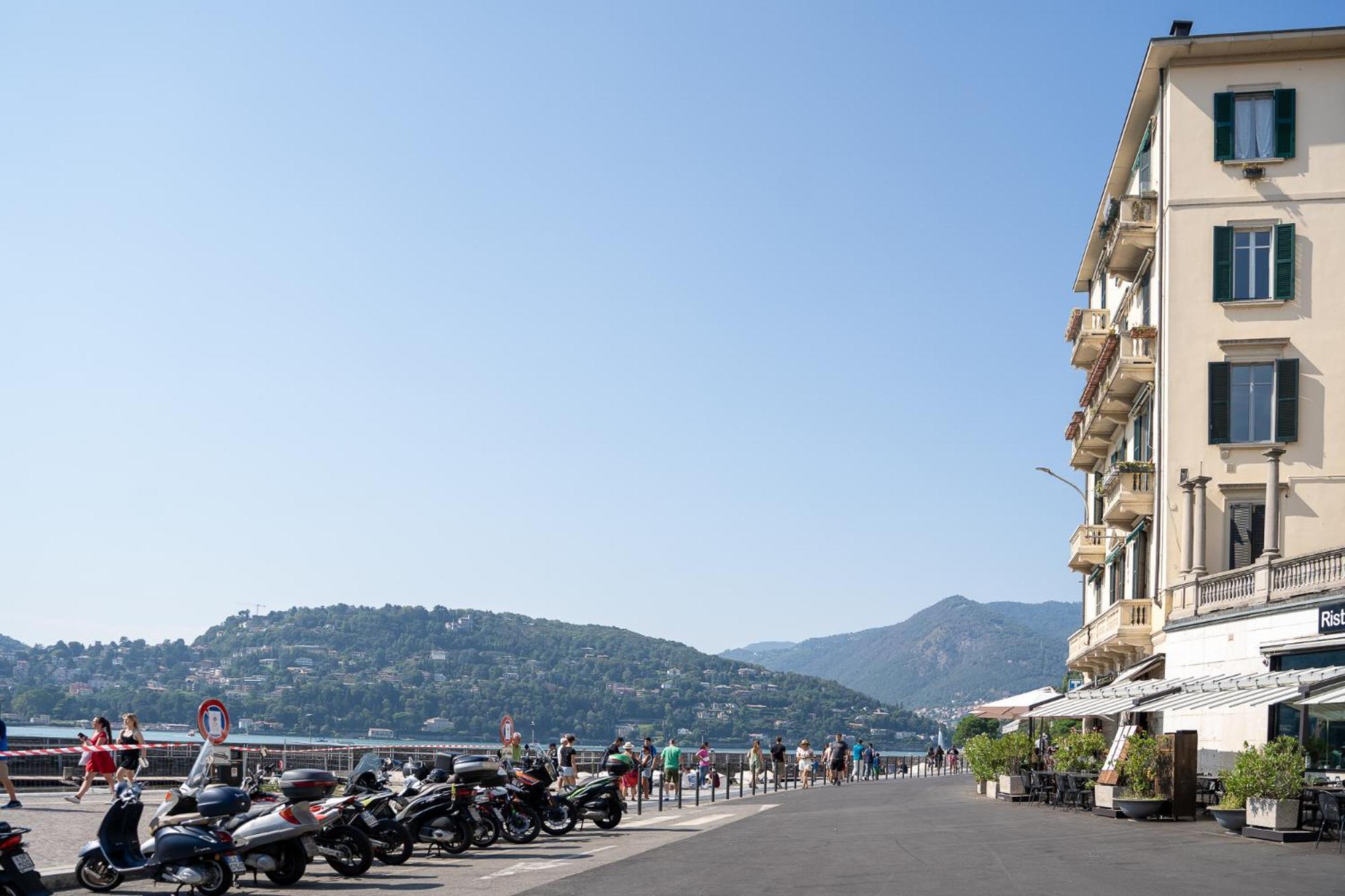Appartamento Esclusivo Fronte Lago, In Centro A Como Con Garage Exteriér fotografie